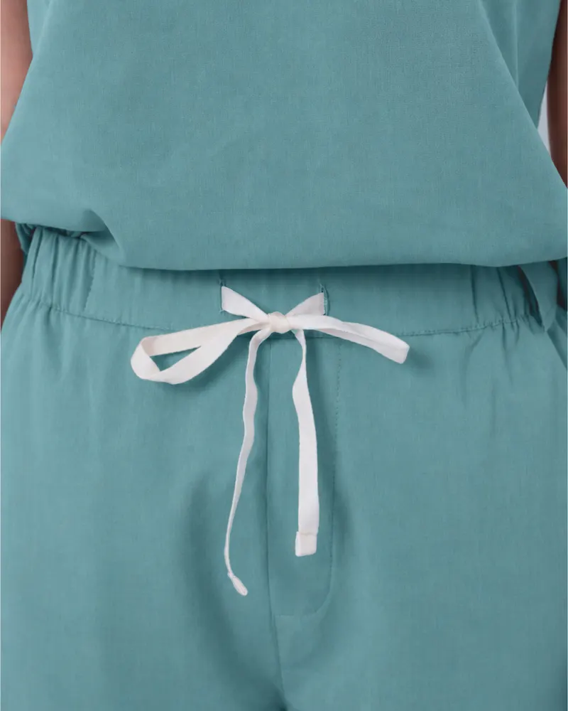 The waist tie on the Hello Kitty In the Garden trousers