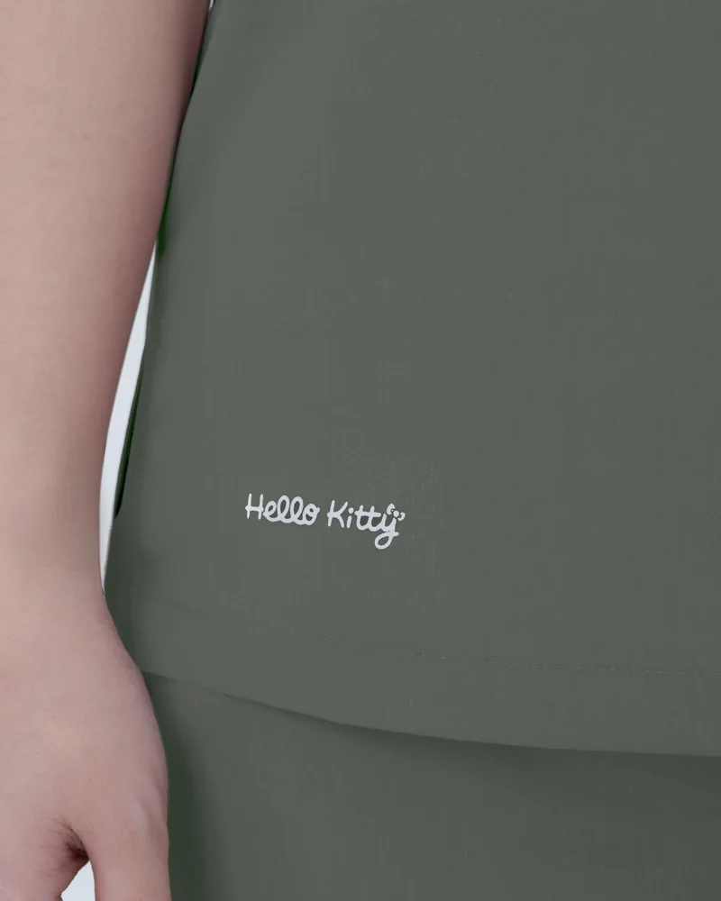Hello Kitty In the Garden in Garden Hug: the sleeve embroidery